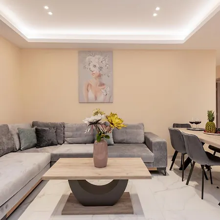 Xenessa Elegant Villa, 4-bedroom Private Pool Retreat By Mana Gers * Τραγάκι