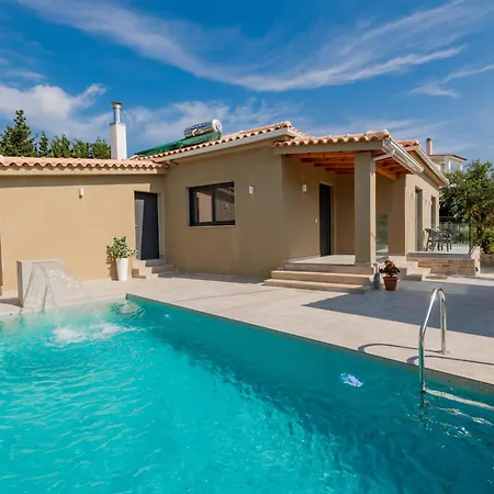 Xenessa Elegant Villa, 4-bedroom Private Pool Retreat By Mana Gers * Τραγάκι