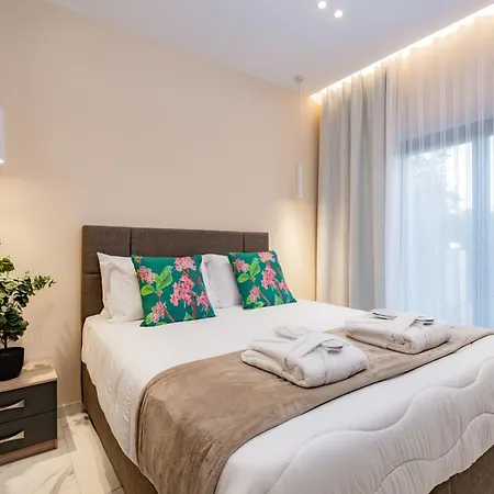 빌라 Xenessa Elegant Villa, 4-bedroom Private Pool Retreat By Mana Gers 트라가키온